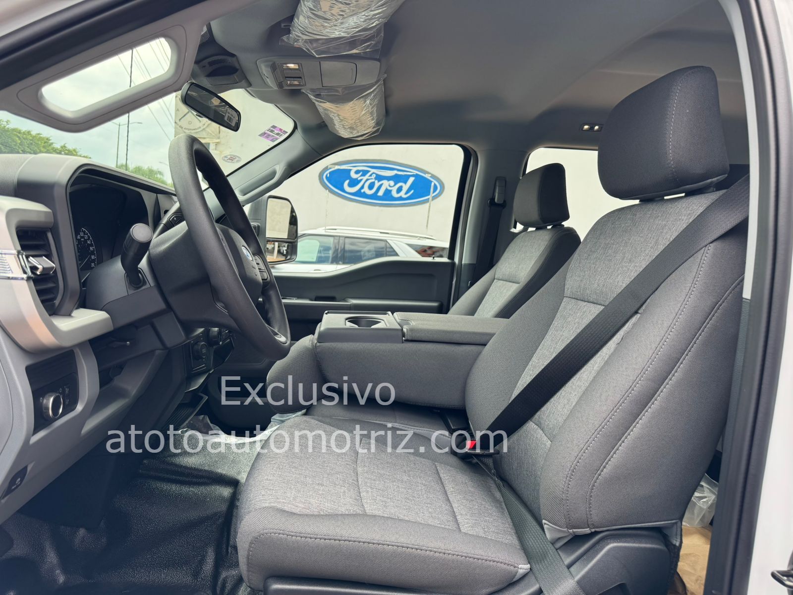 Ford F350 2024 Doble Cabina Automático Blanco