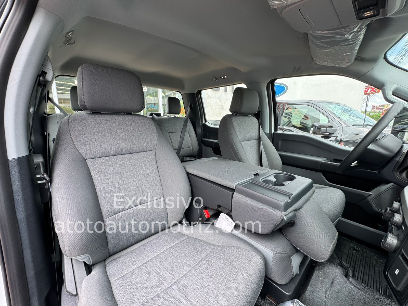 Ford F350 2024 Doble Cabina Automático Blanco