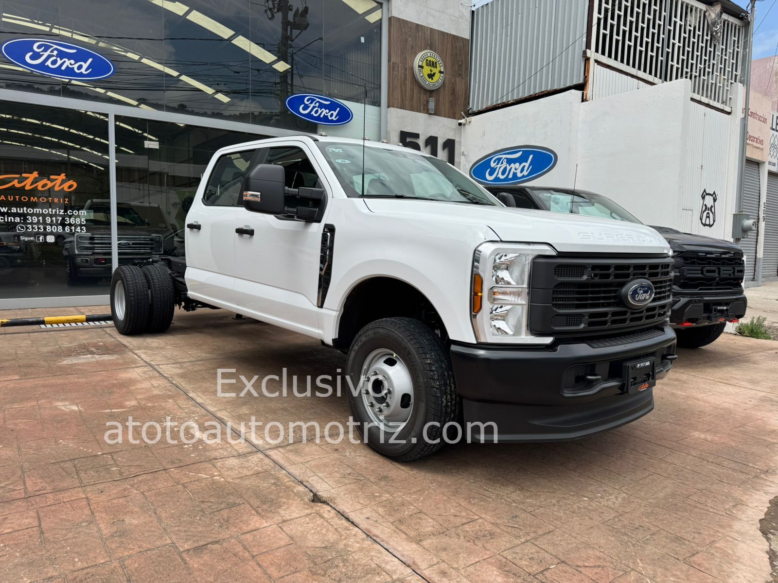 Ford F350 2024 Doble Cabina Automático Blanco