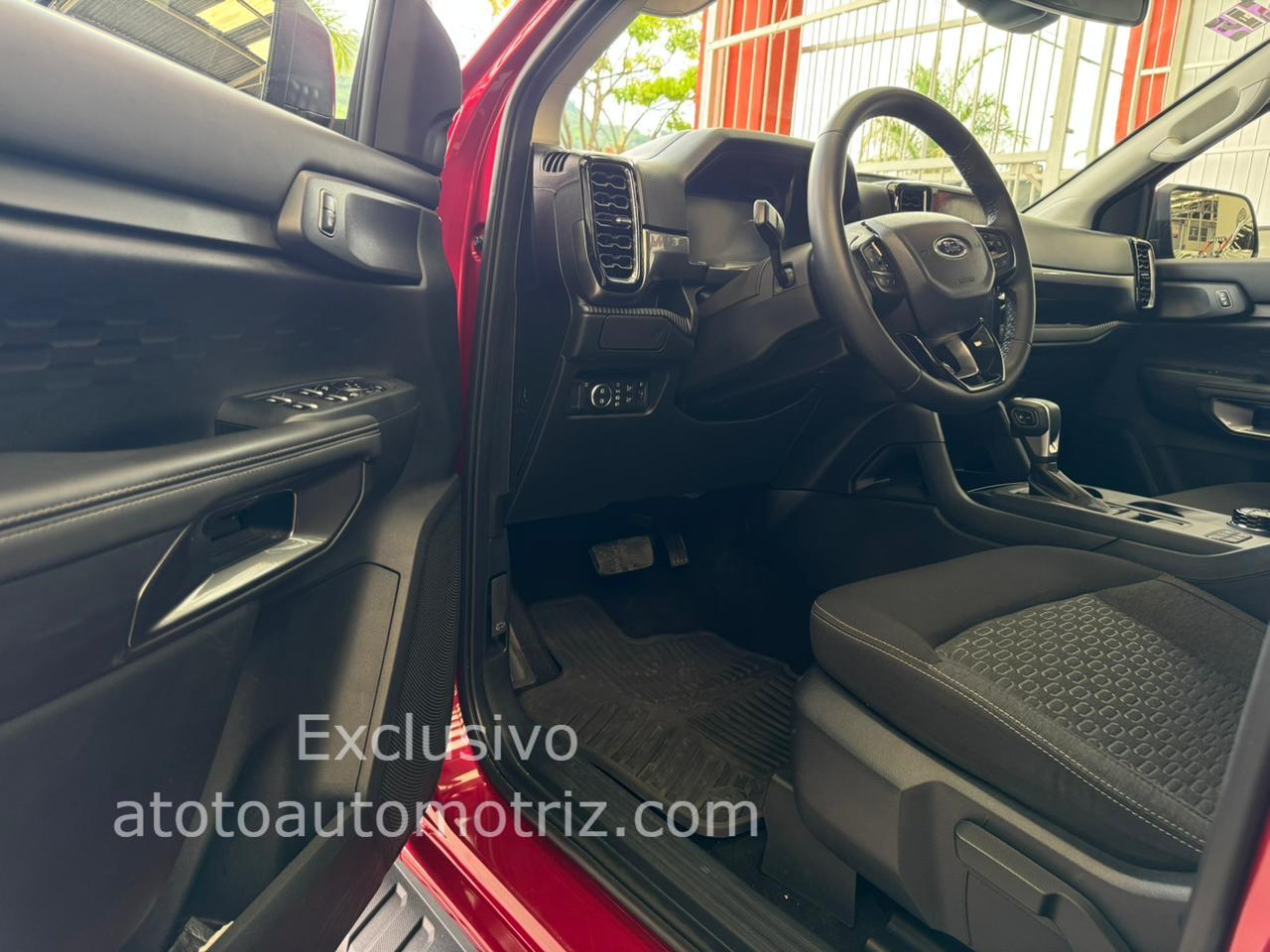 Ford Ranger 2024 XLT Automático Rojo