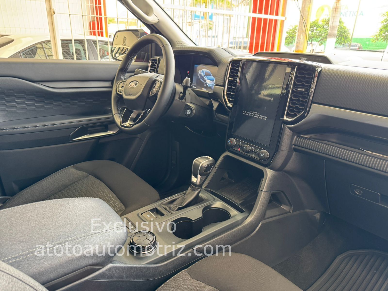Ford Ranger 2024 XLT Automático Rojo