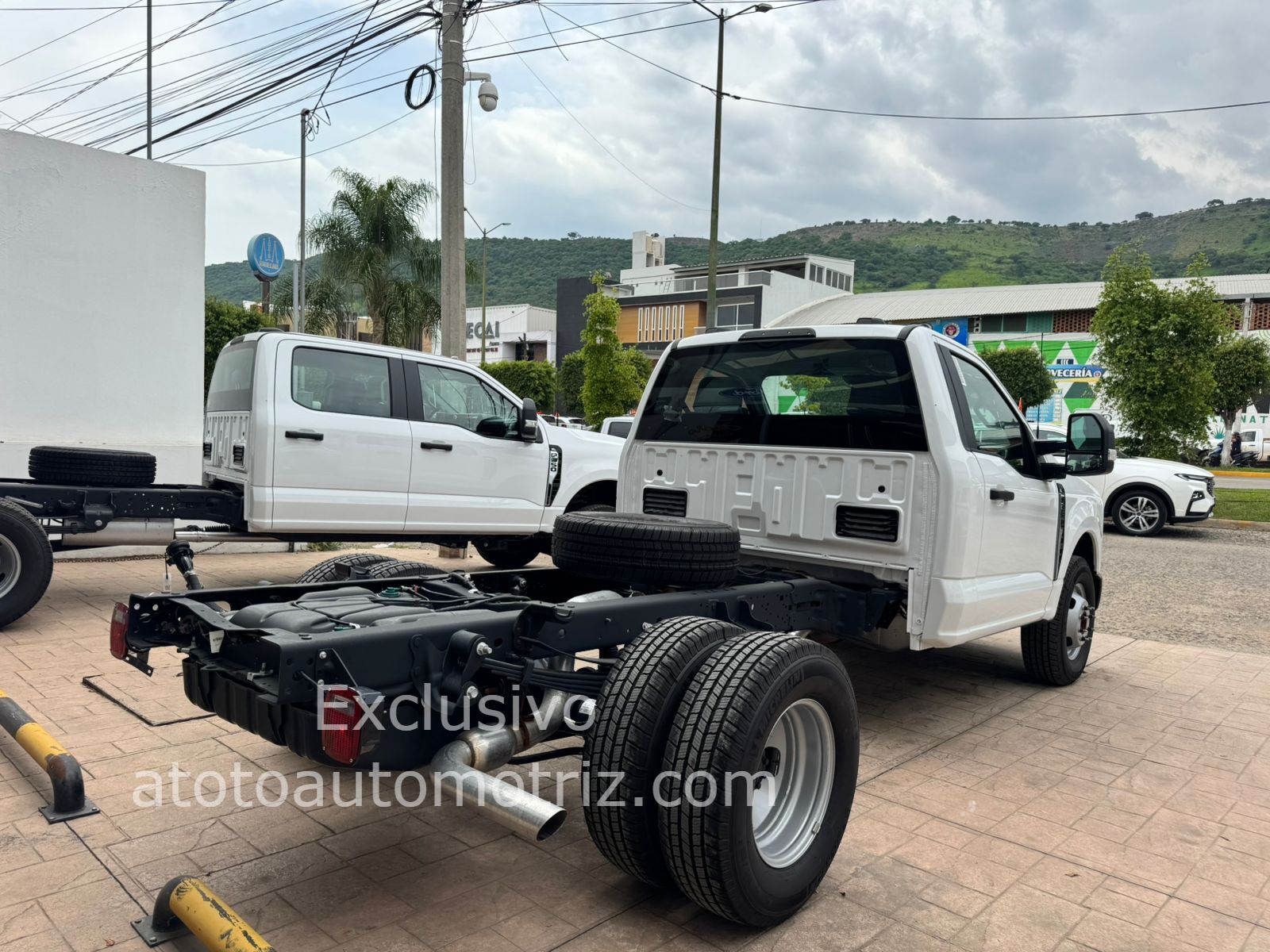 Ford F350 2025 Super Duty Automático Blanco