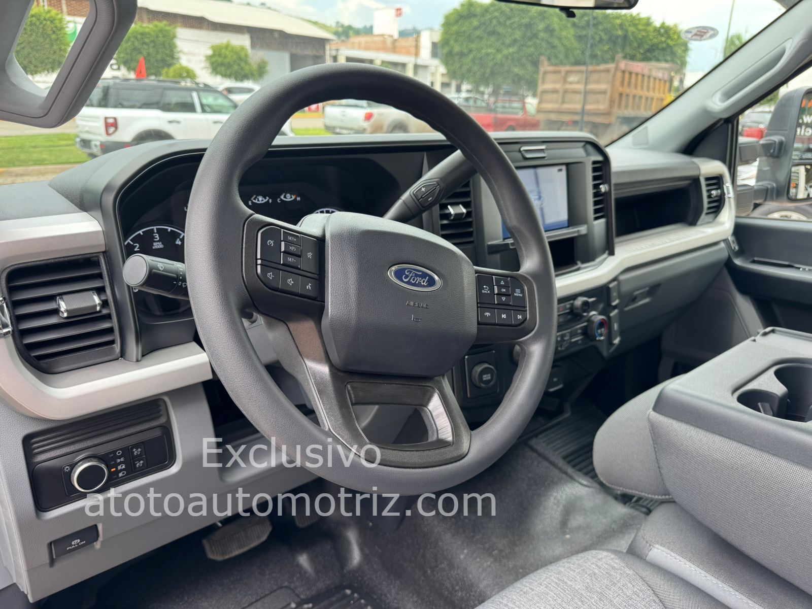 Ford F350 2025 Super Duty Automático Blanco