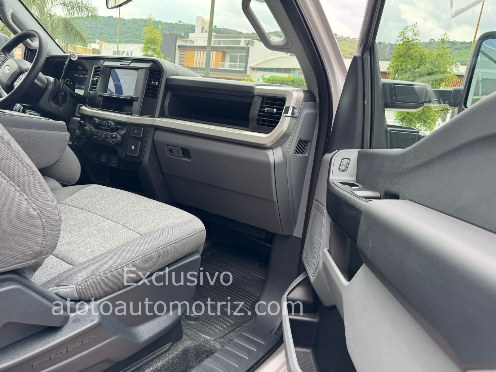 Ford F350 2025 Super Duty Automático Blanco