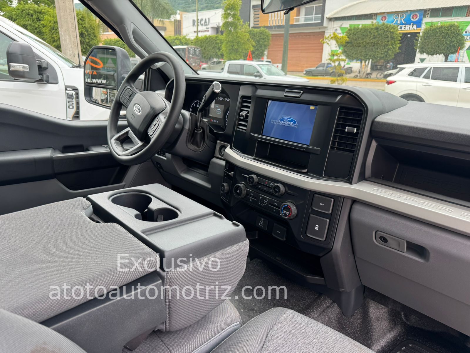Ford F350 2025 Super Duty Automático Blanco