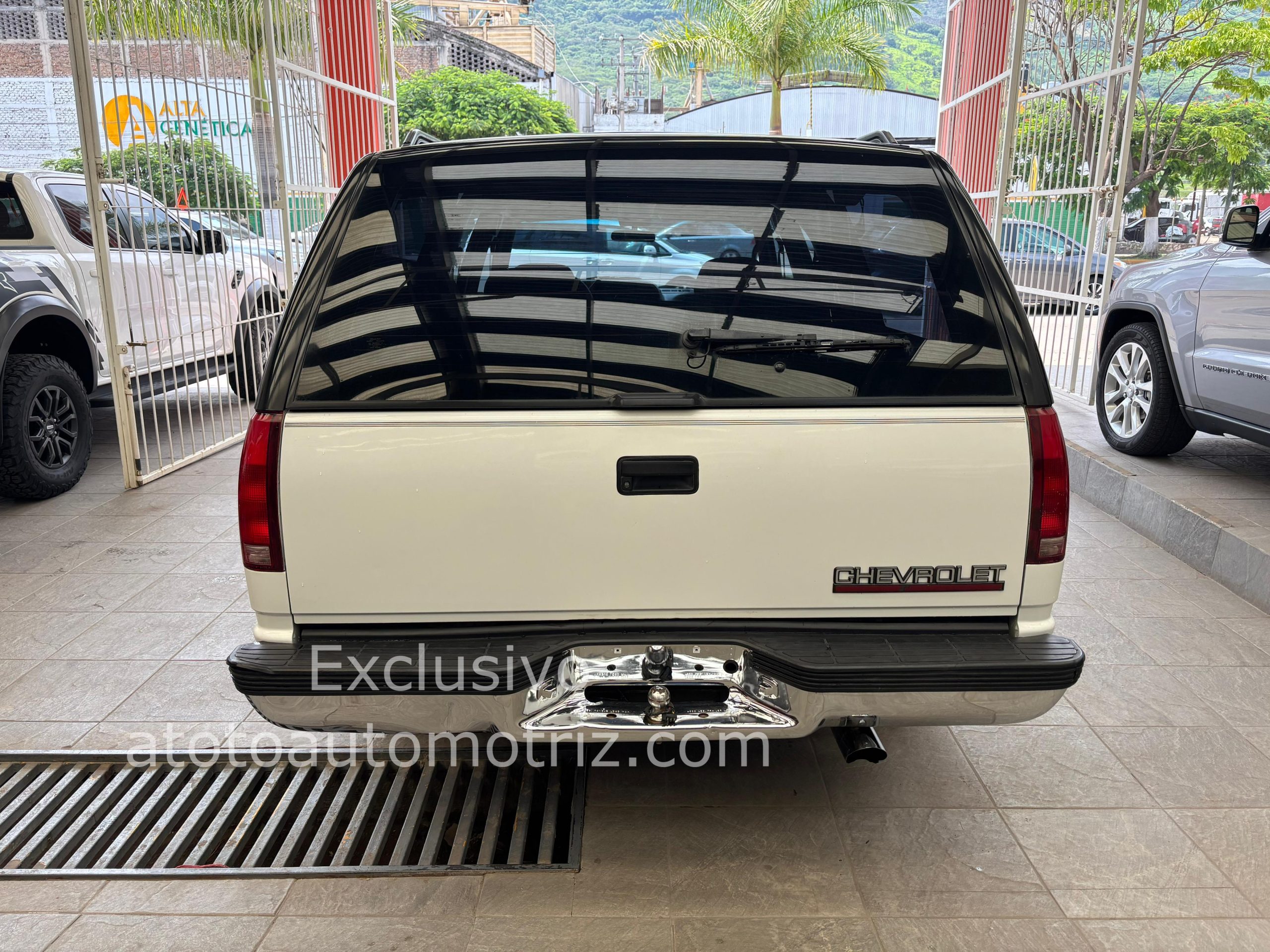 Chevrolet Suburban 1996 Paquete N Automático Blanco