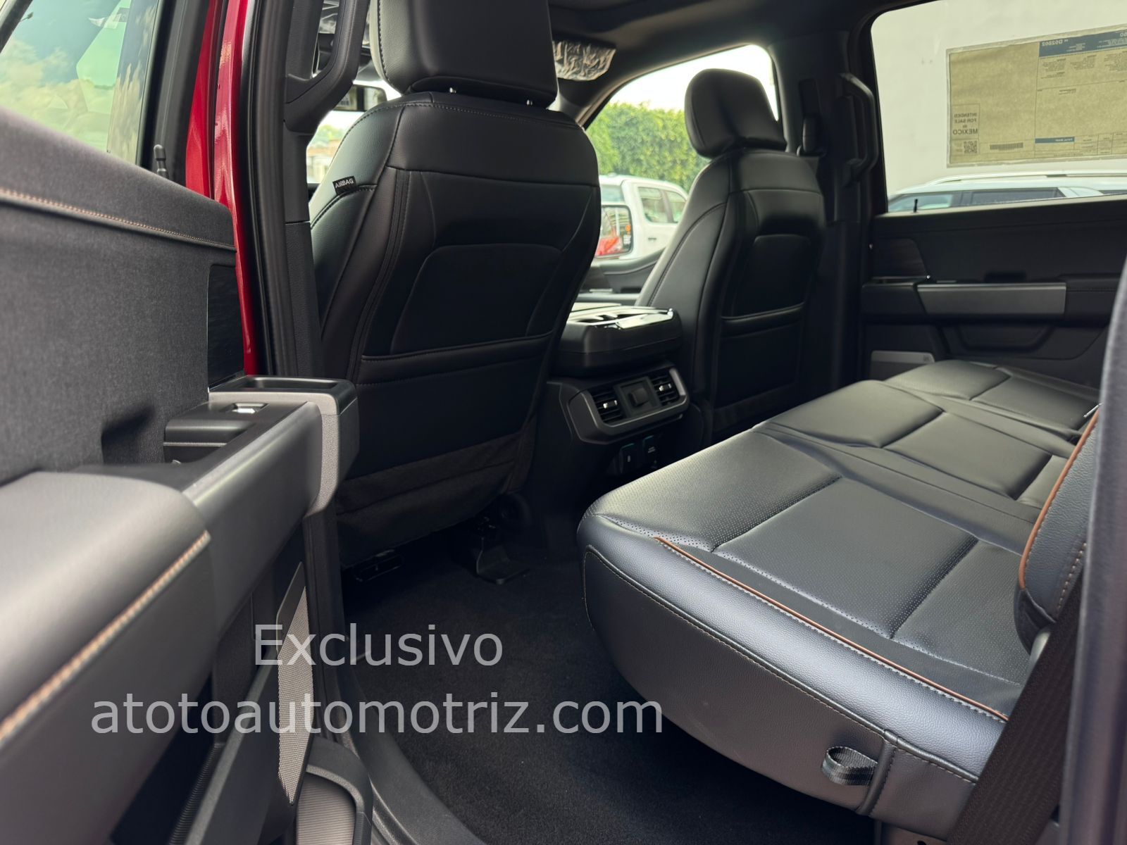 Ford Lobo 2025 Lariat Automático Rojo