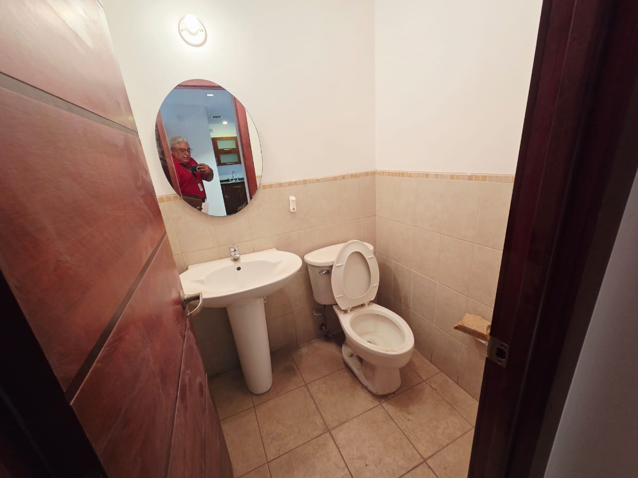 VENTA DE APARTAMENTO EN ZONA 10 - Miniatura 12