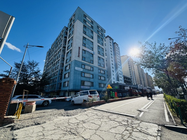 60m² retail space for sale