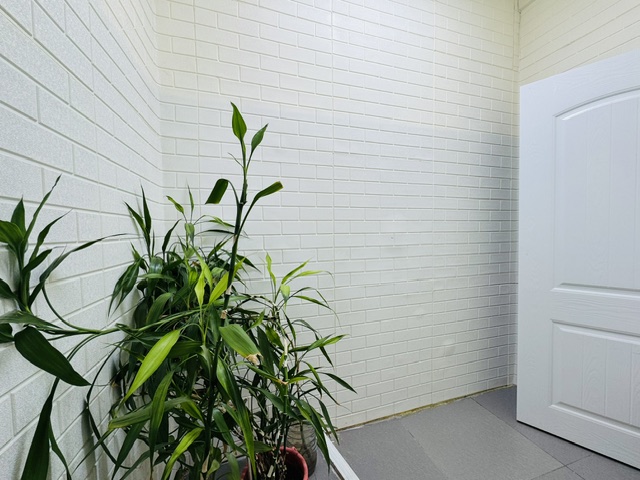 60m² retail space for sale — 7
