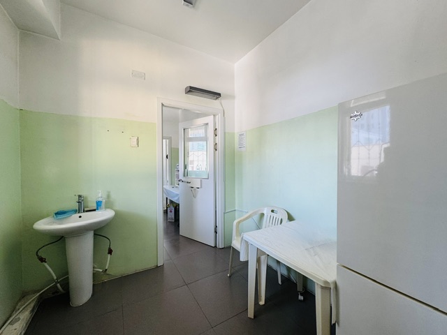 60m² retail space for sale — 9