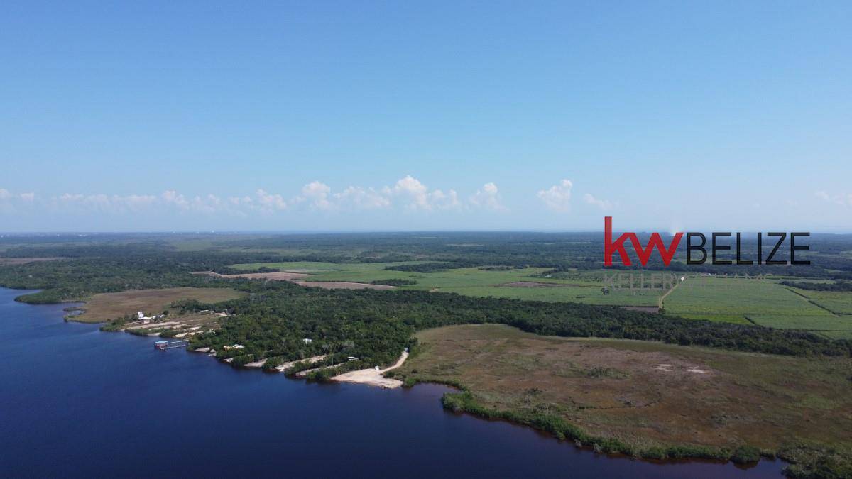 #Lagoon Front Property on Northern Highway Corozal Corozal Corozal District