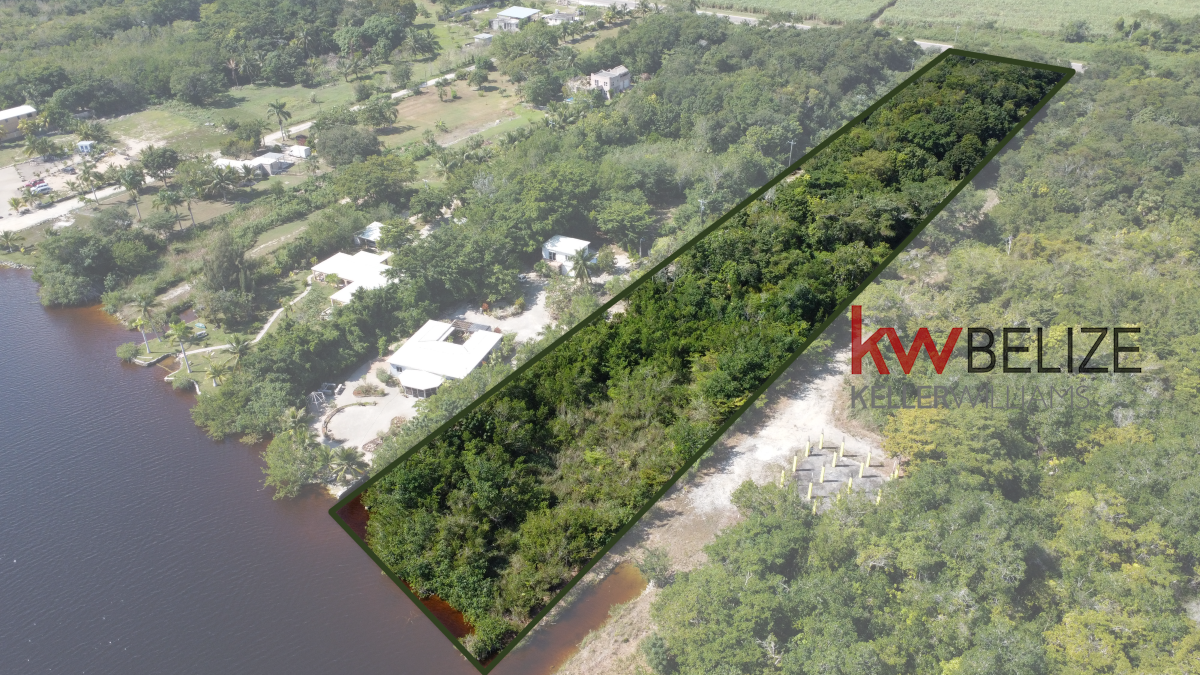 #Lagoon Front Property on Northern Highway Corozal Corozal Corozal District
