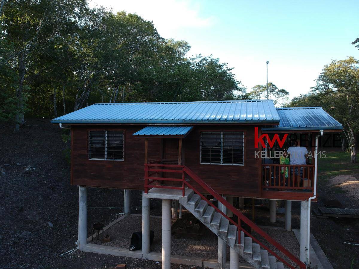 #Six Cabins on 4 acres in Santa Elena Cayo Santa Elena Cayo District