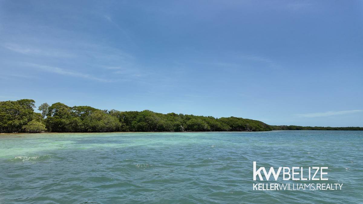 #Island Parcel on Tobacco Caye Tobacco Caye Stann Creek District