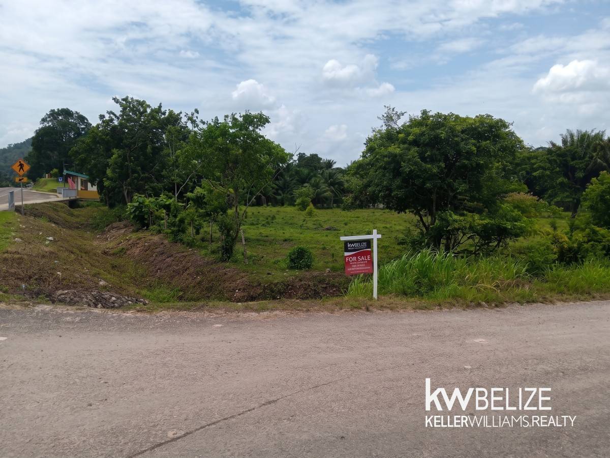 #Prime Corner Parcel in Teakettle Village Teakettle Village Cayo District