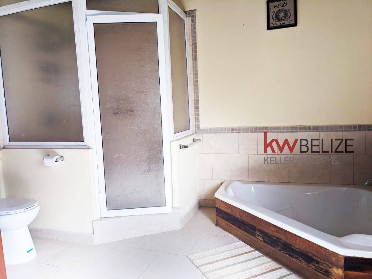 Stunning Property with 2000 Feet Lake Frontage Orange Walk Town Orange Walk District