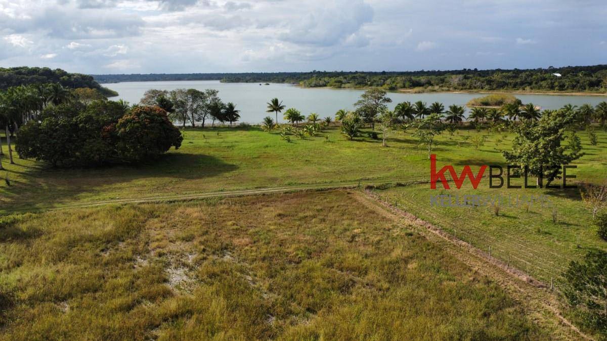Stunning Property with 2000 Feet Lake Frontage Orange Walk Town Orange Walk District