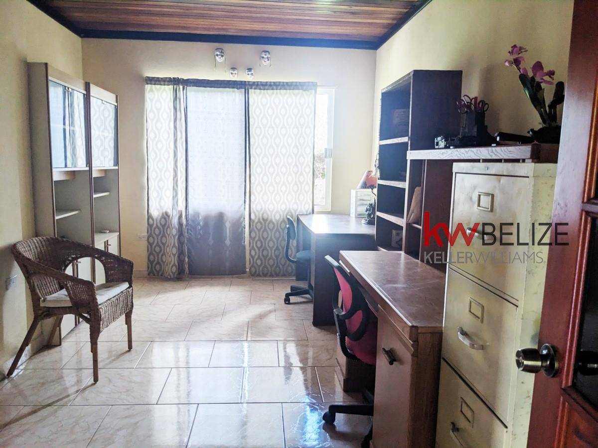 Stunning Property with 2000 Feet Lake Frontage Orange Walk Town Orange Walk District