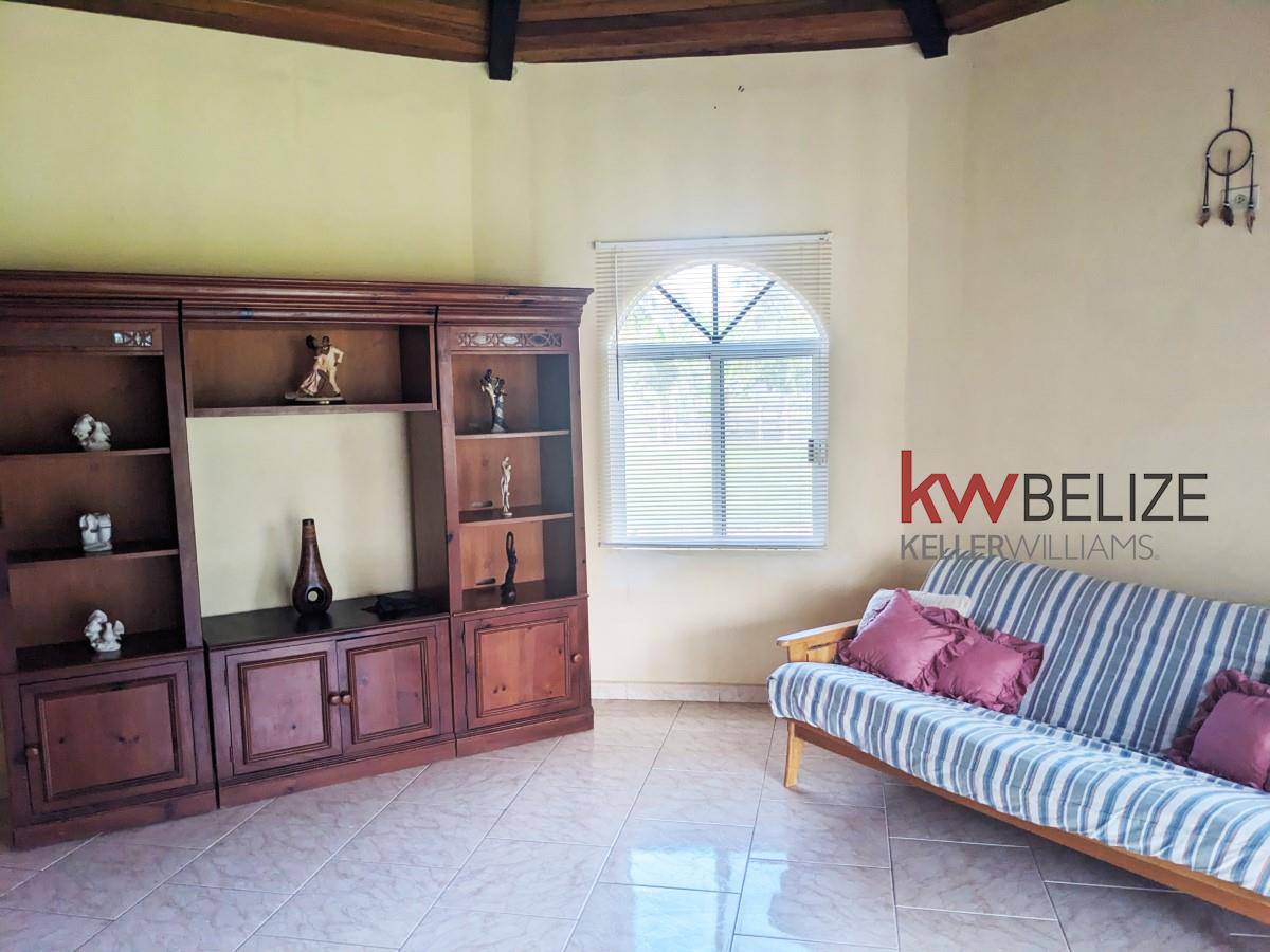 Stunning Property with 2000 Feet Lake Frontage Orange Walk Town Orange Walk District