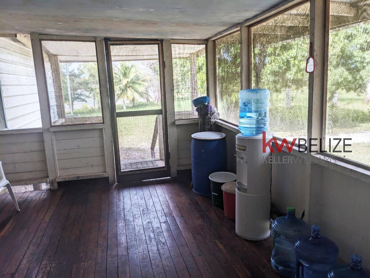 Stunning Property with 2000 Feet Lake Frontage Orange Walk Town Orange Walk District