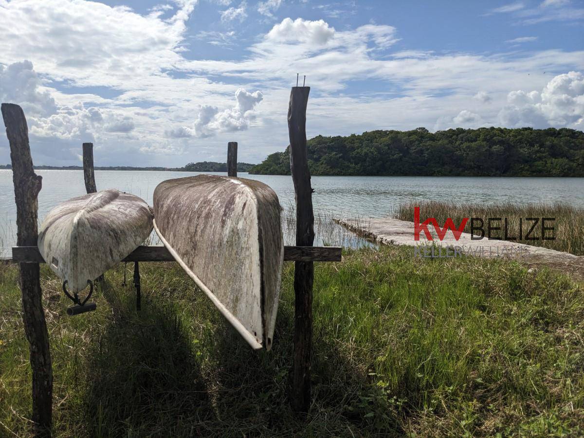 Stunning Property with 2000 Feet Lake Frontage Orange Walk Town Orange Walk District