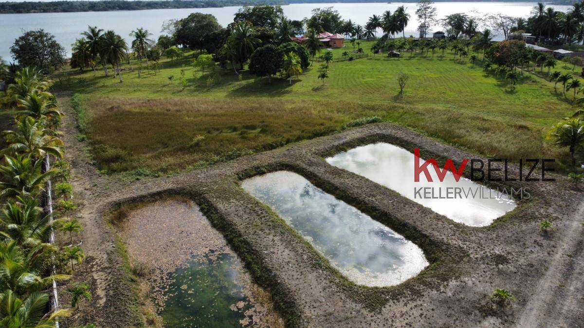 Stunning Property with 2000 Feet Lake Frontage Orange Walk Town Orange Walk District