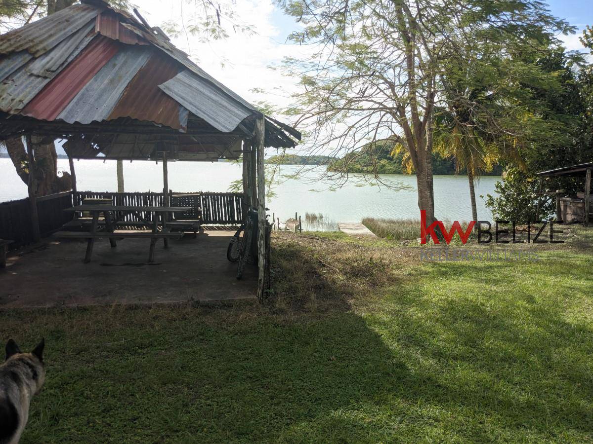 Stunning Property with 2000 Feet Lake Frontage Orange Walk Town Orange Walk District