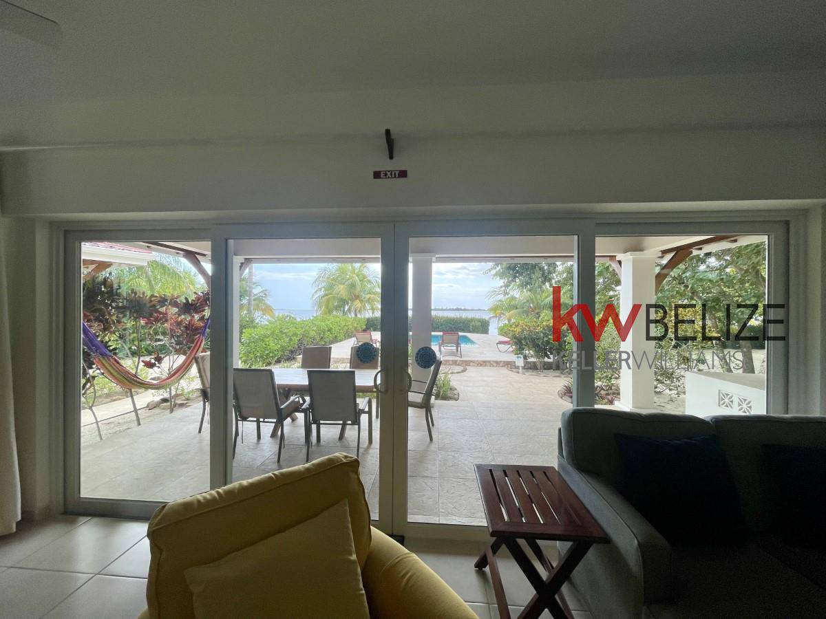 Luxury Beach Estate with 1.0 Acre on the Sea Placencia Stann Creek District