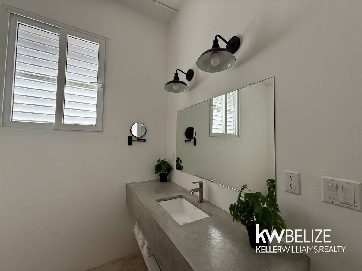 801 Placencia Road Placencia Stann Creek District