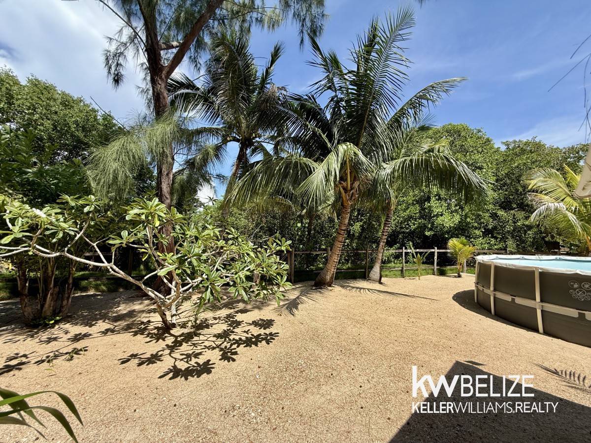 4 Placencia Road Placencia Stann Creek District