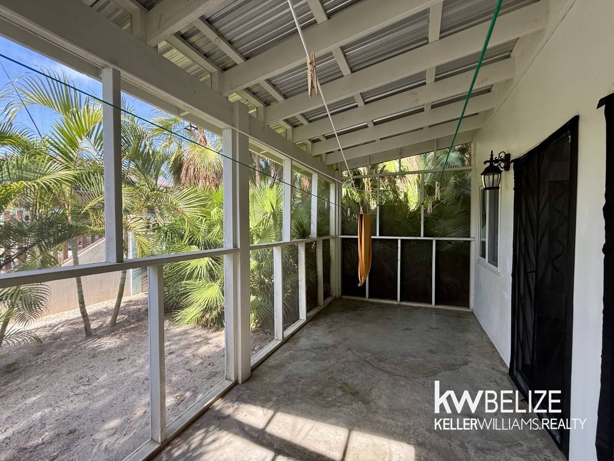 1152 Placencia Road Placencia Stann Creek District