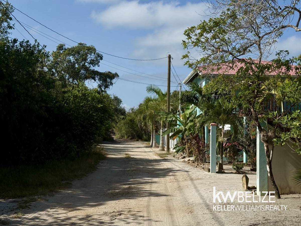 1152 Placencia Road Placencia Stann Creek District