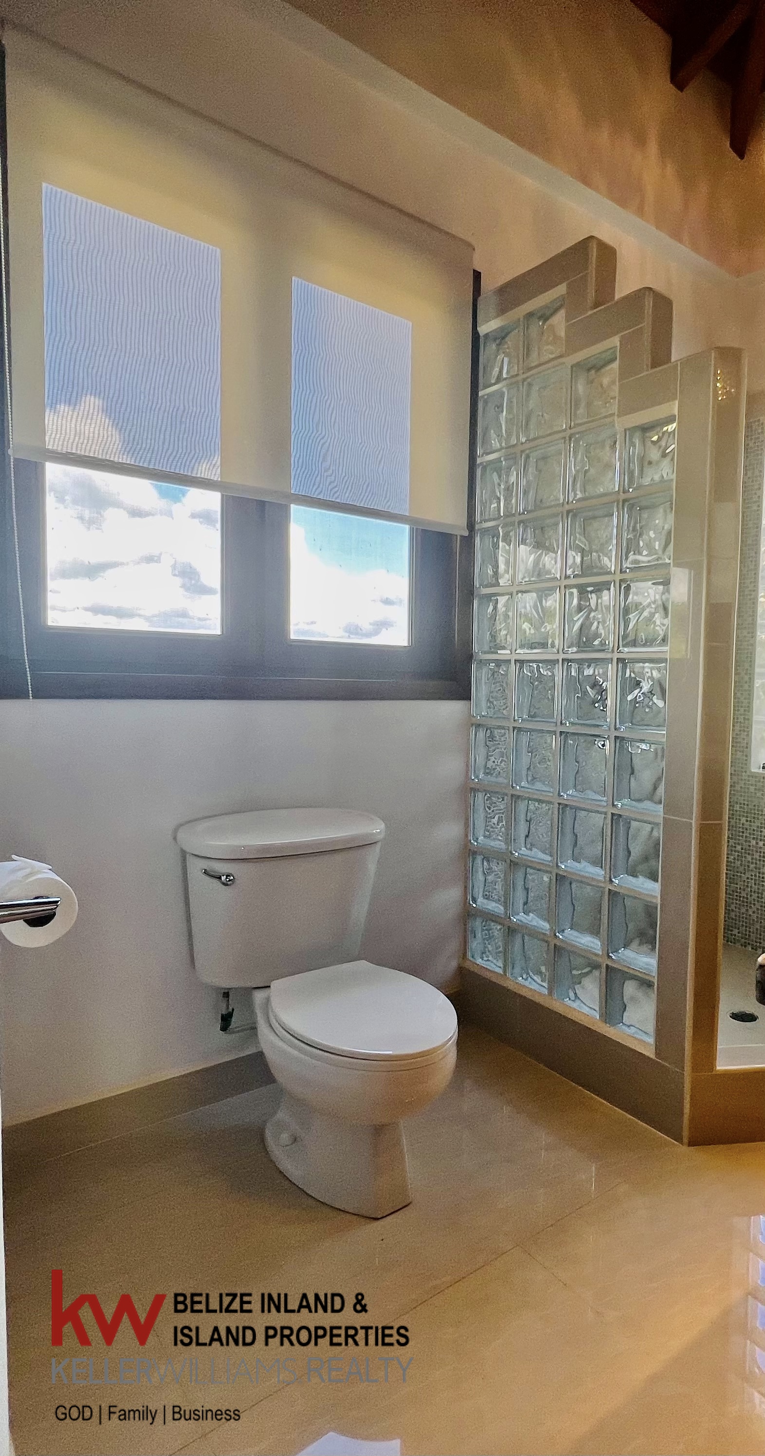 98 Placencia Rd #North Plantation Placencia Village Stann Creek District