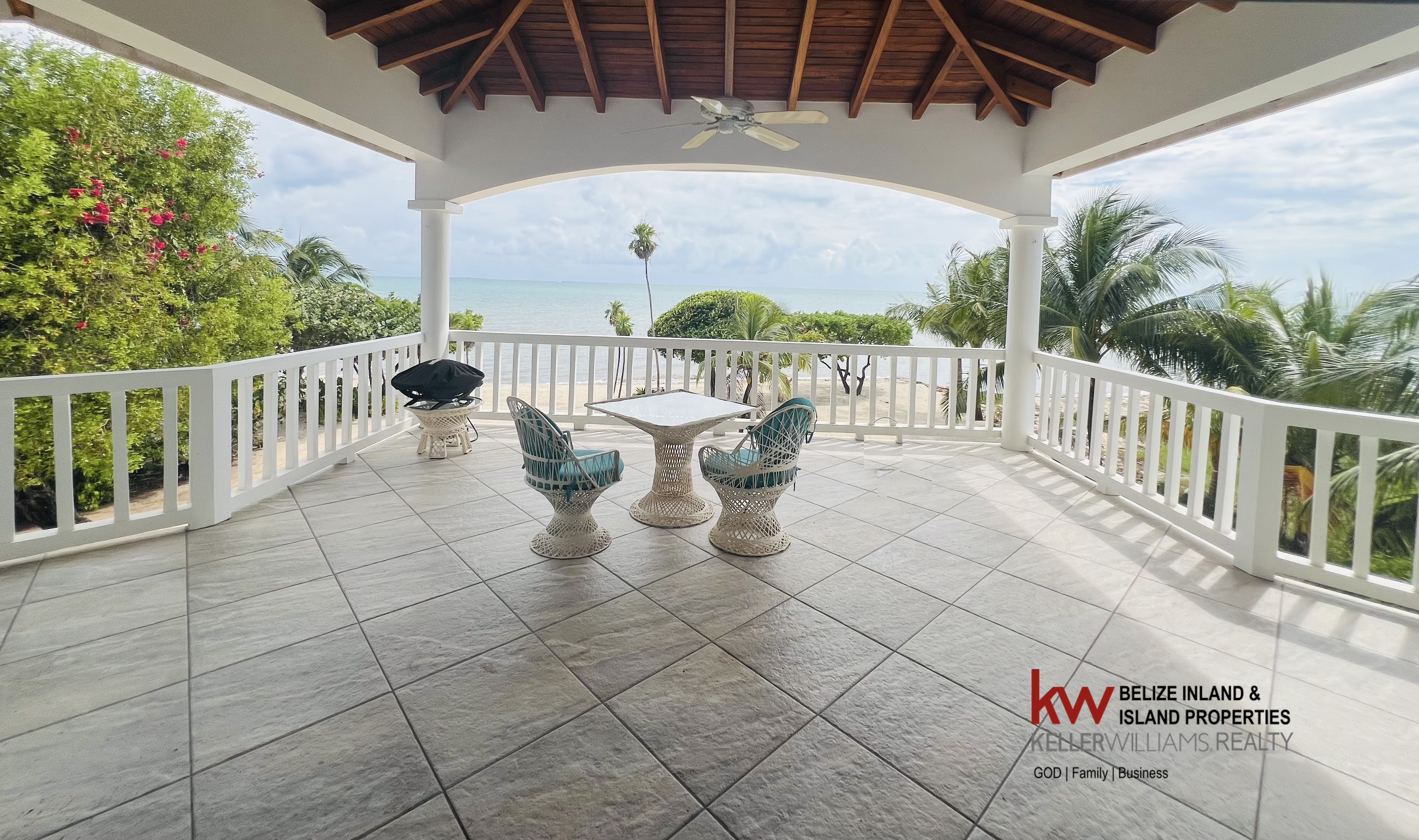 98 Placencia Rd #North Plantation Placencia Village Stann Creek District