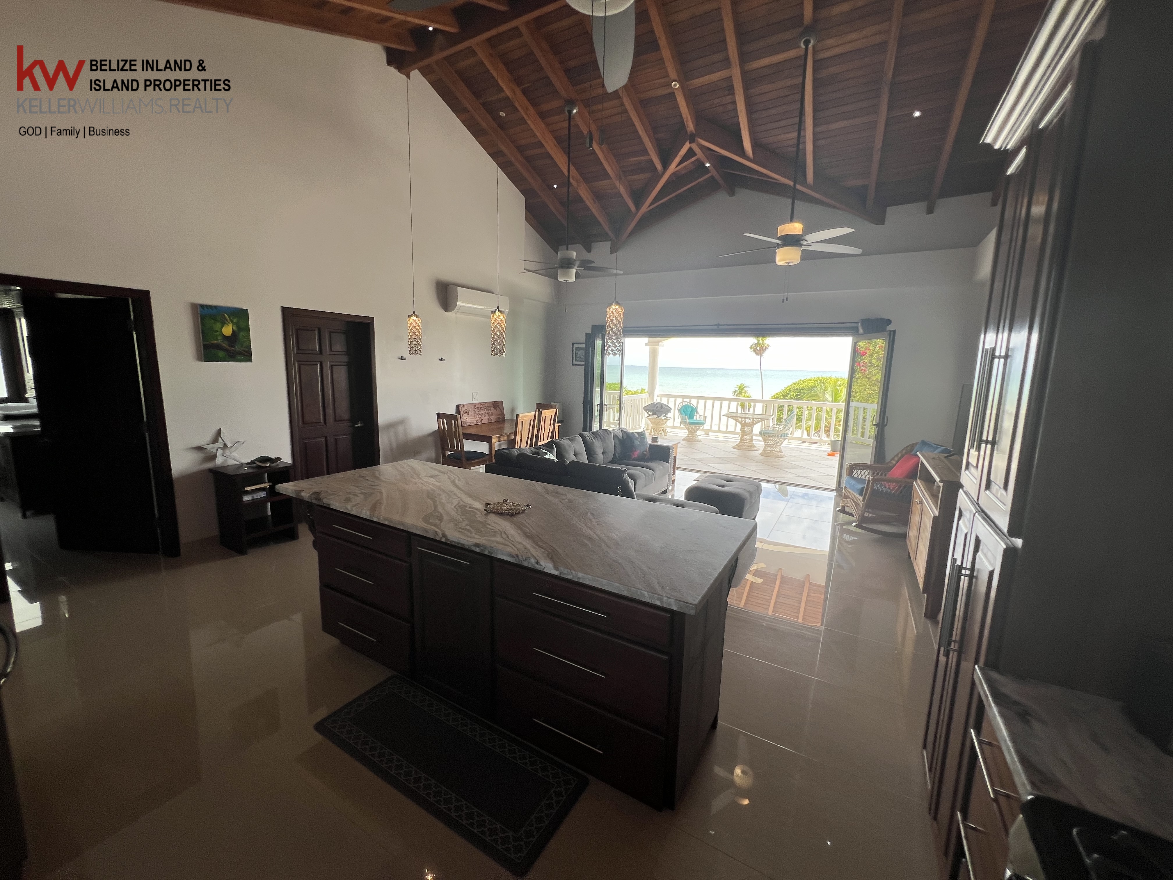 98 Placencia Rd #North Plantation Placencia Village Stann Creek District