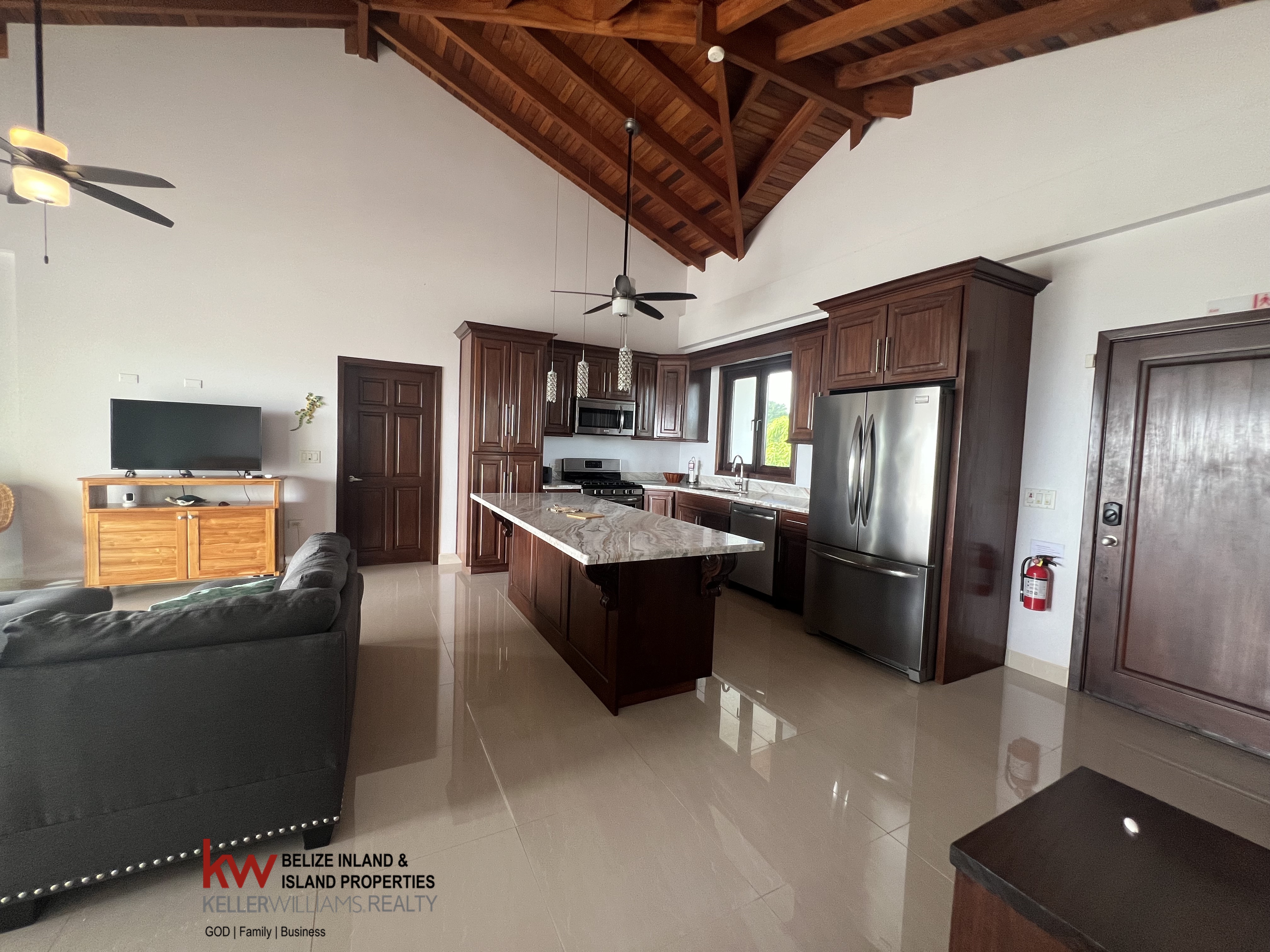 98 Placencia Rd #North Plantation Placencia Village Stann Creek District