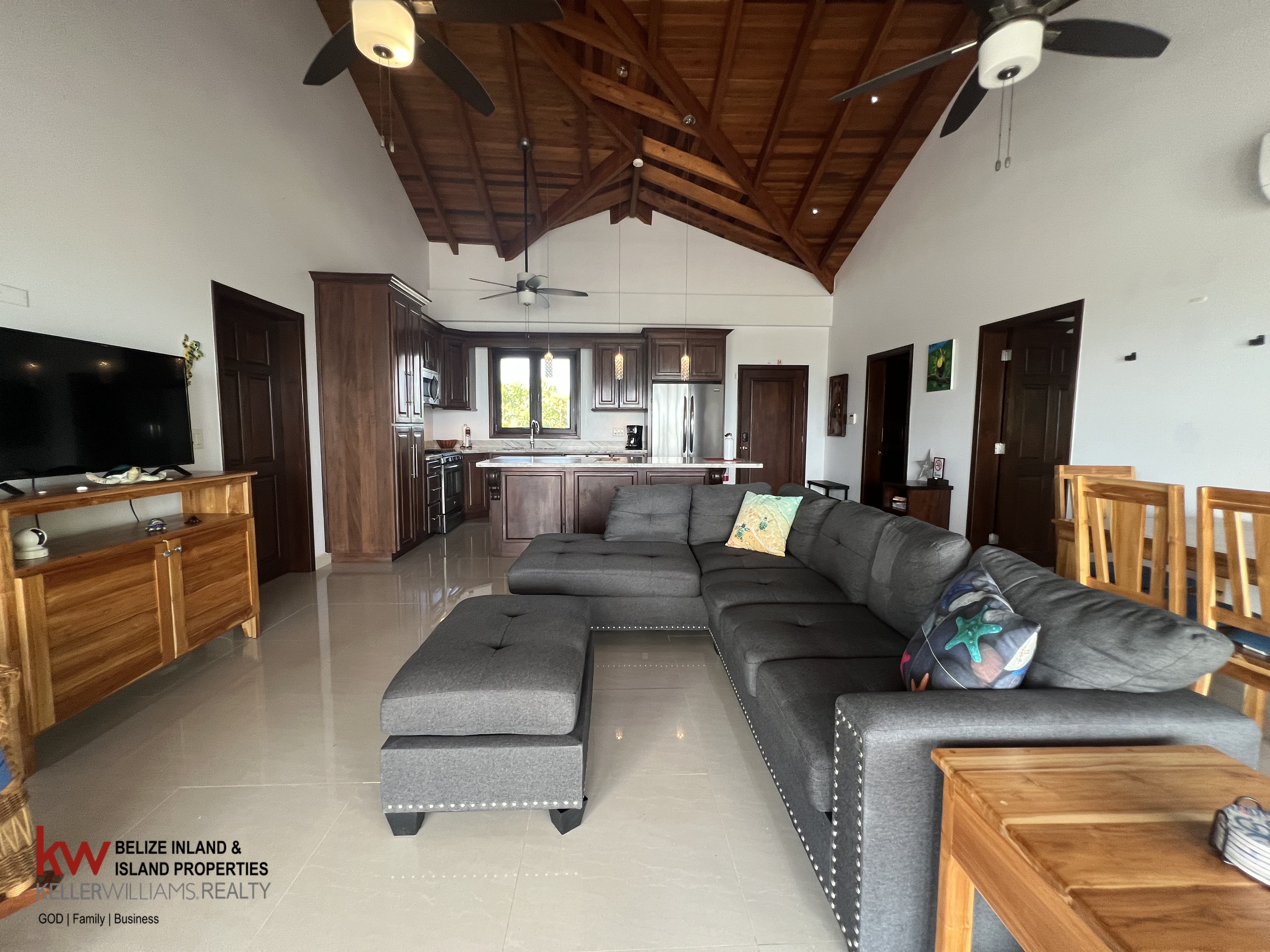 98 Placencia Rd #North Plantation Placencia Village Stann Creek District