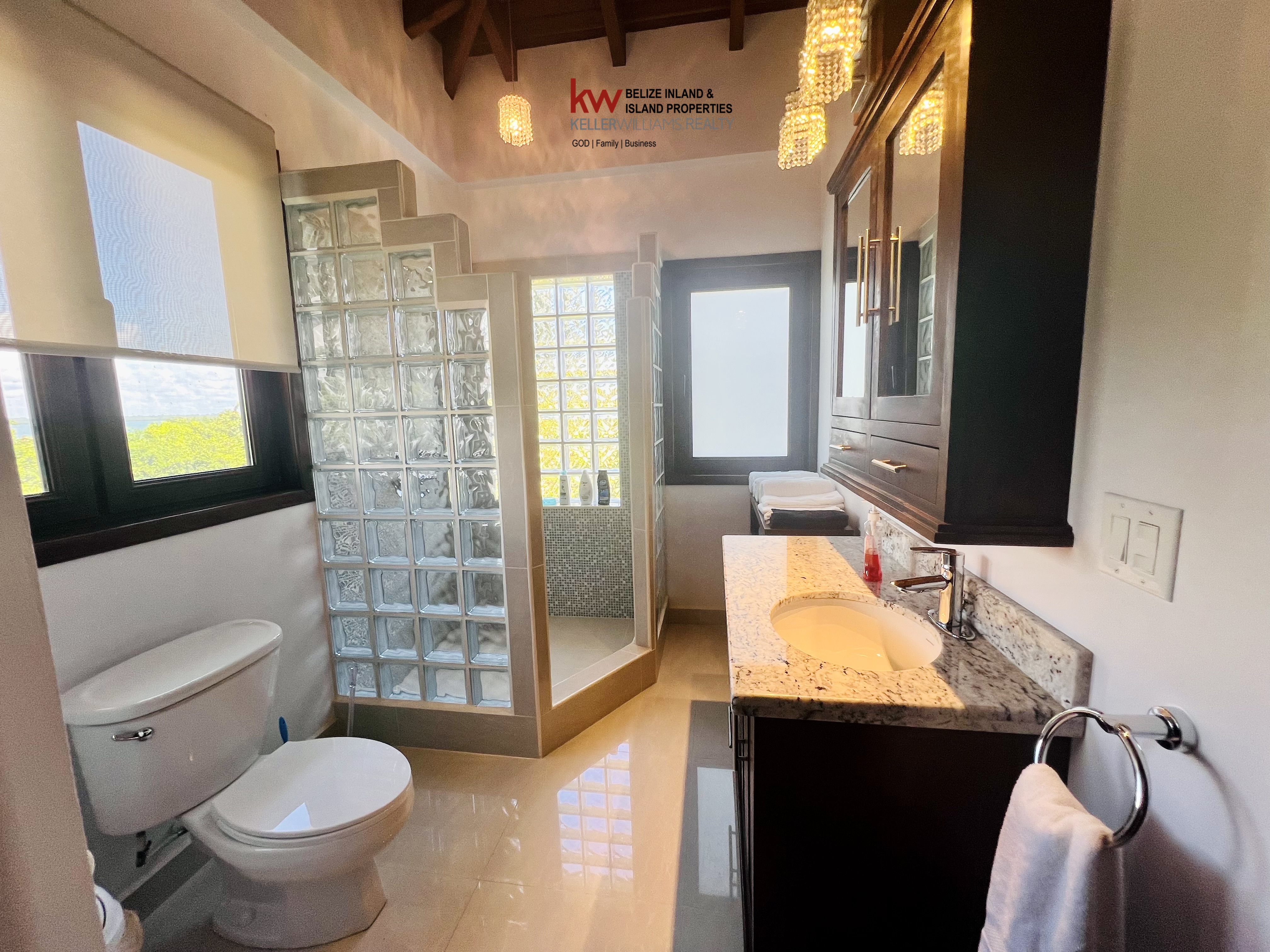 98 Placencia Rd #North Plantation Placencia Village Stann Creek District