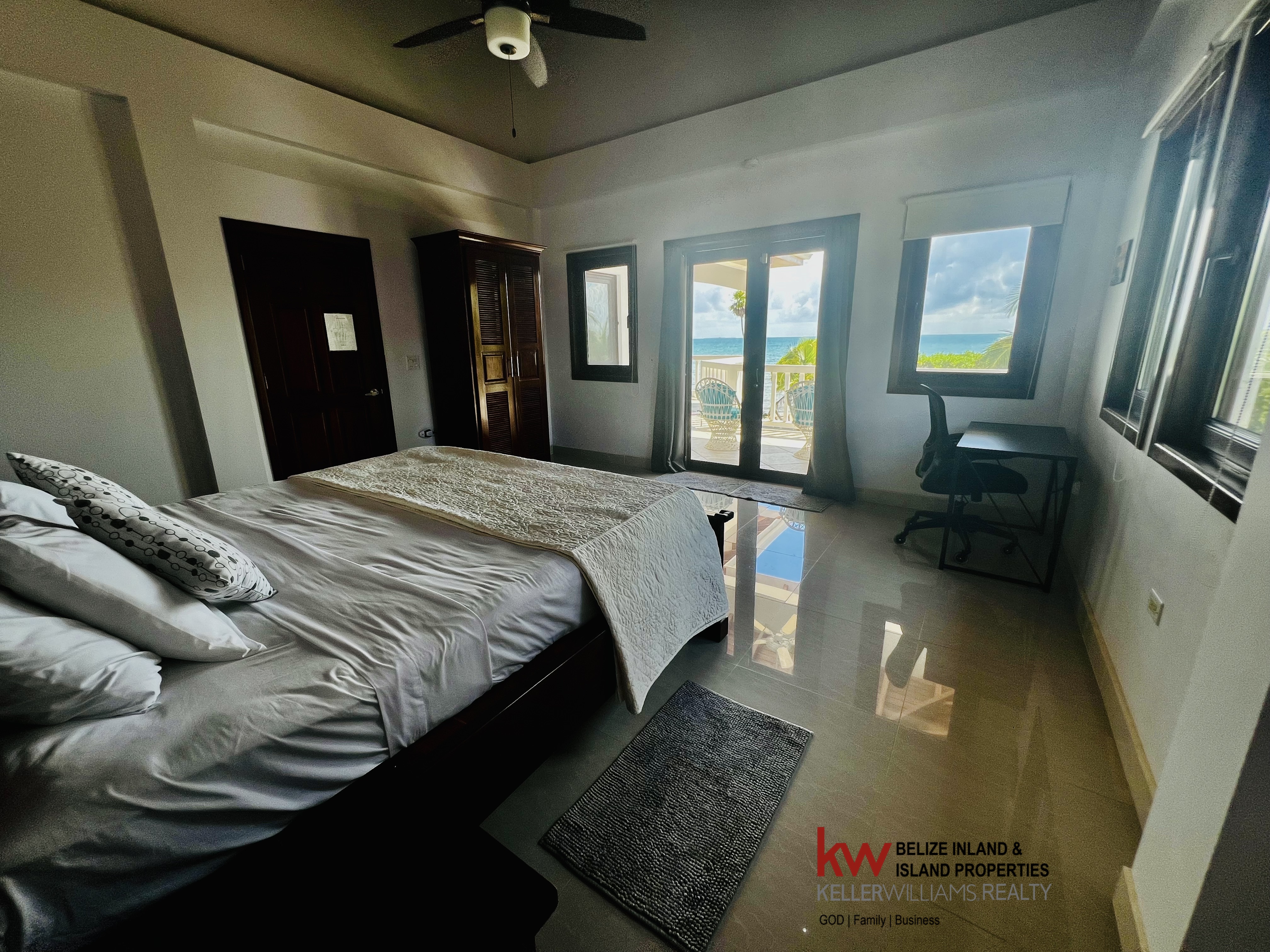 98 Placencia Rd #North Plantation Placencia Village Stann Creek District