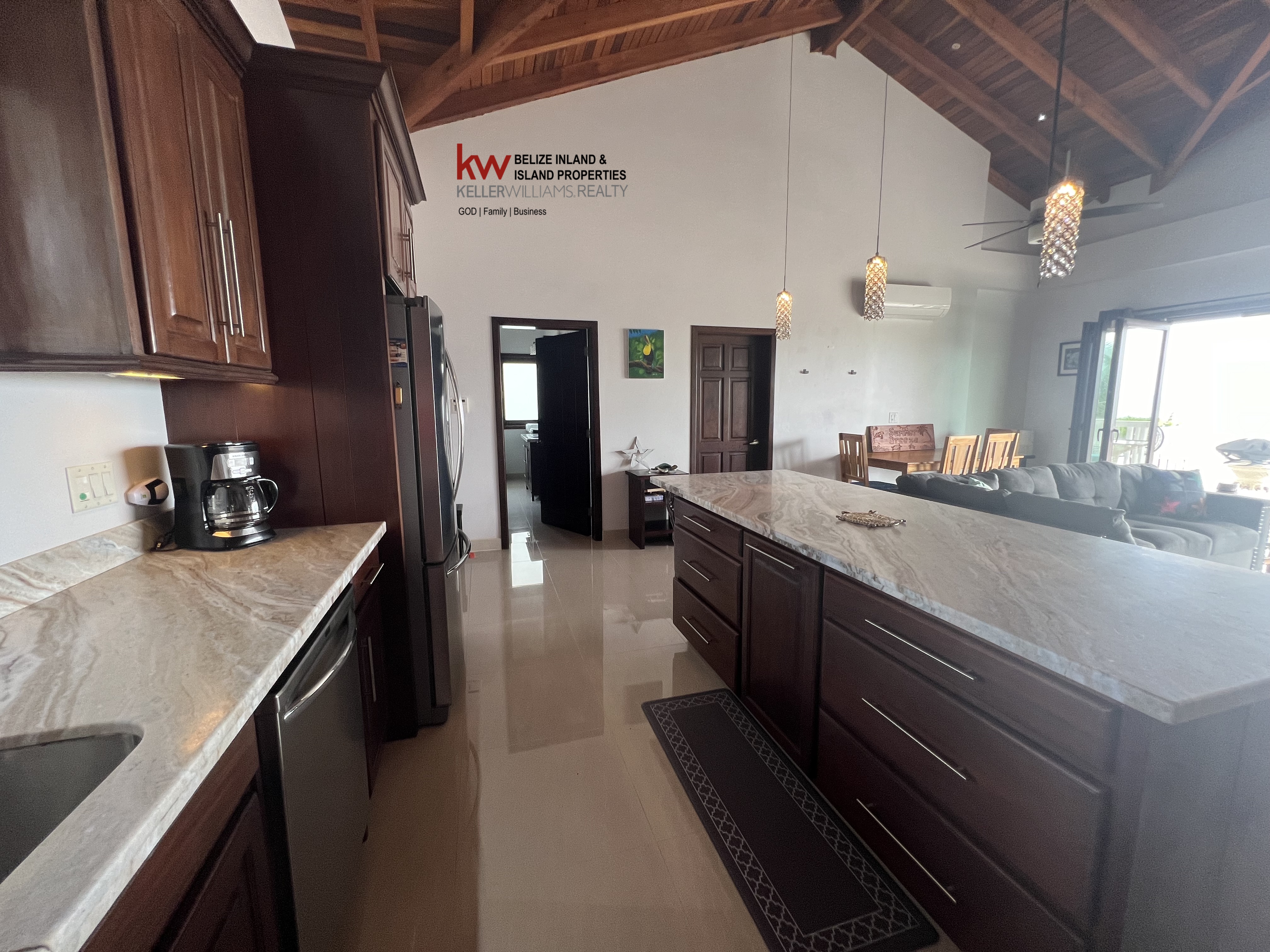 98 Placencia Rd #North Plantation Placencia Village Stann Creek District