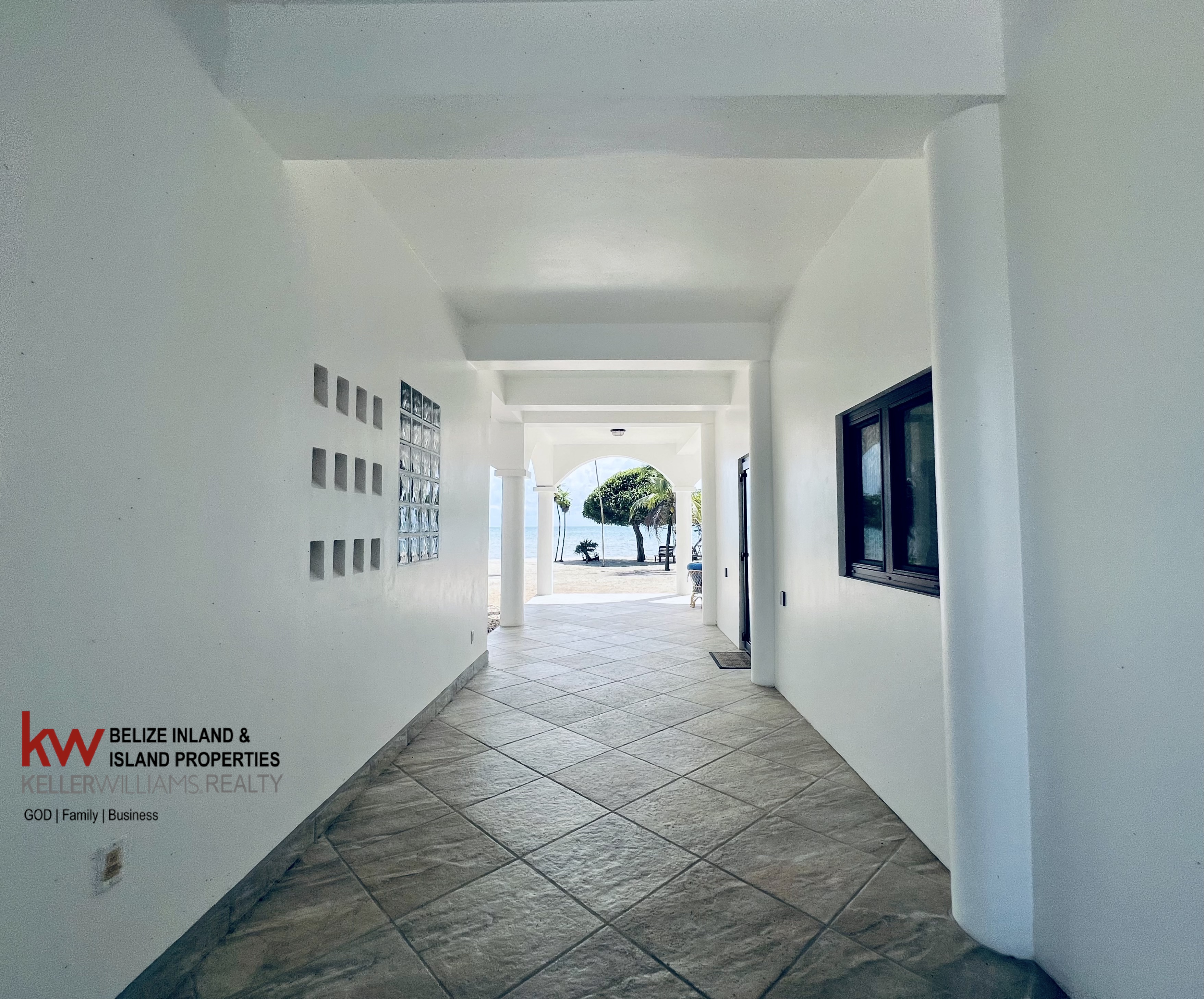 98 Placencia Rd #North Plantation Placencia Village Stann Creek District