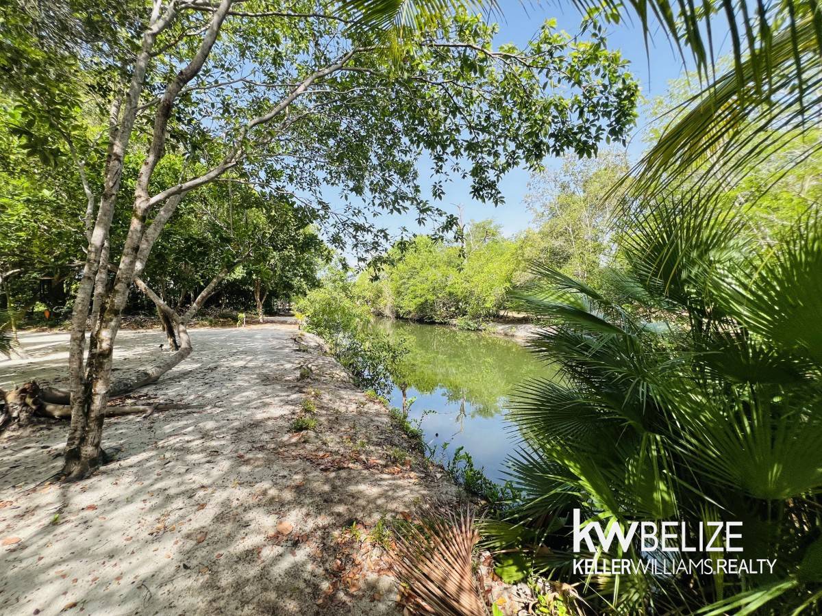 Lot 3705 Placencia Peninsula Stann Creek