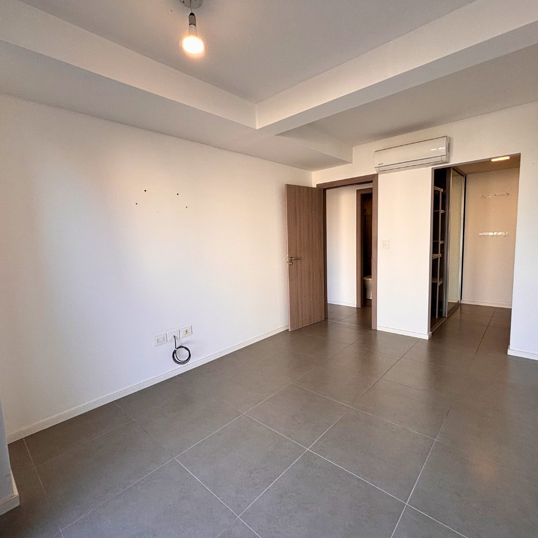 Foto 3 de En venta departamento de 1 dormitorio en Equipetrol