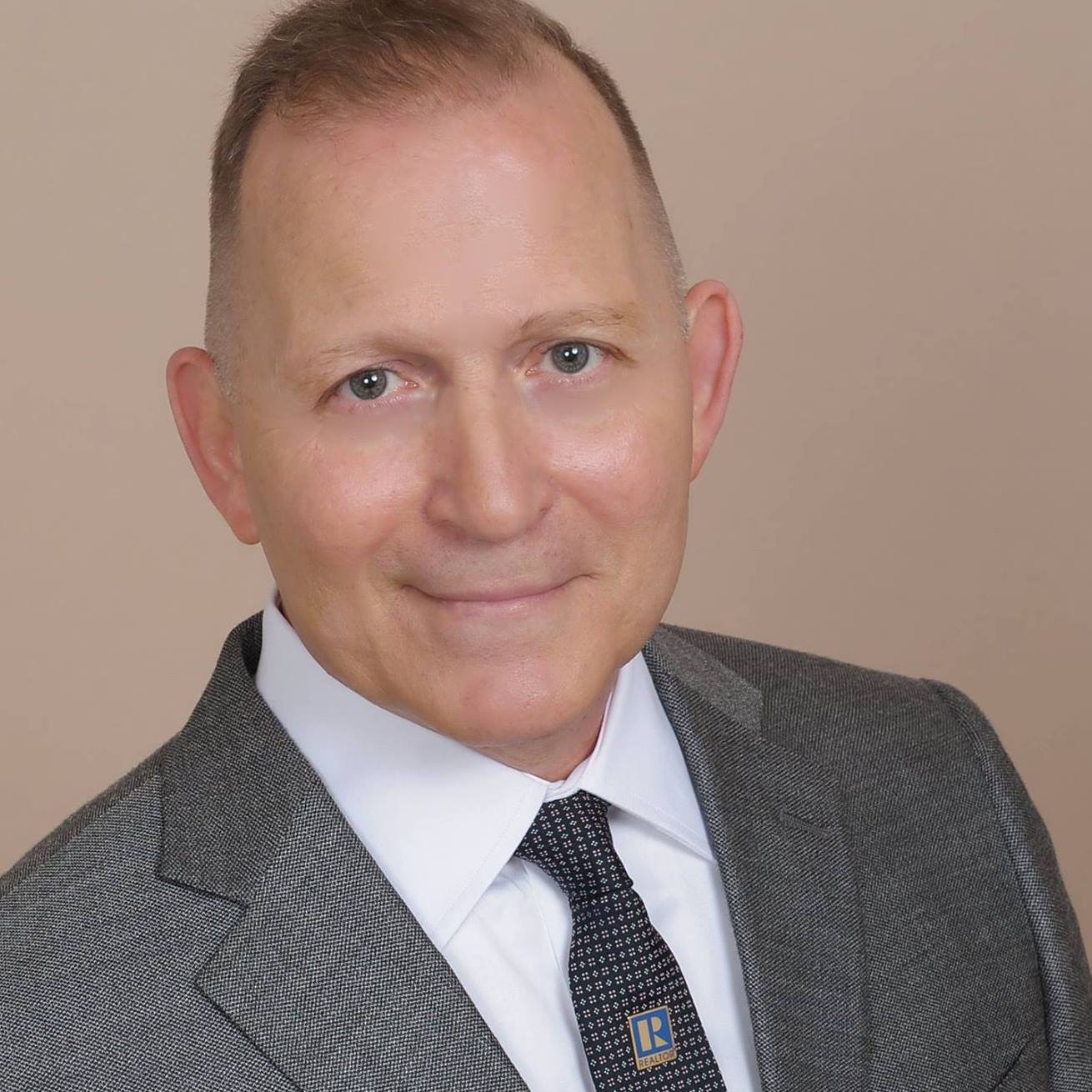 Alfredo Zamora, REALTOR®