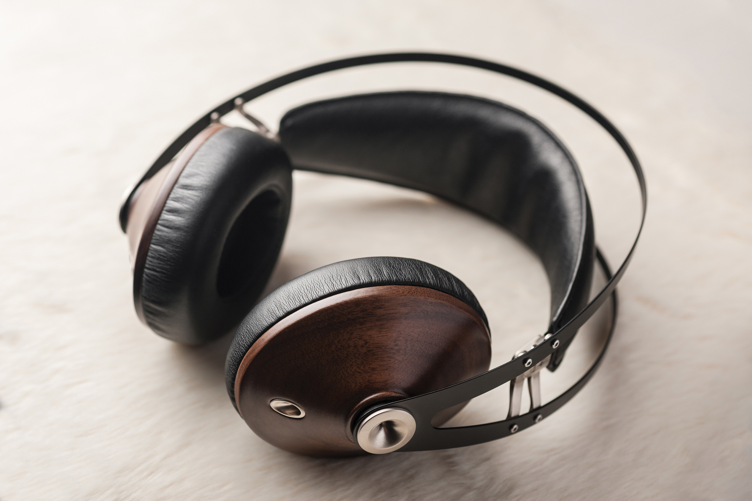 MEZE AUDIO 99 CLASSICS WALNUT SILVER