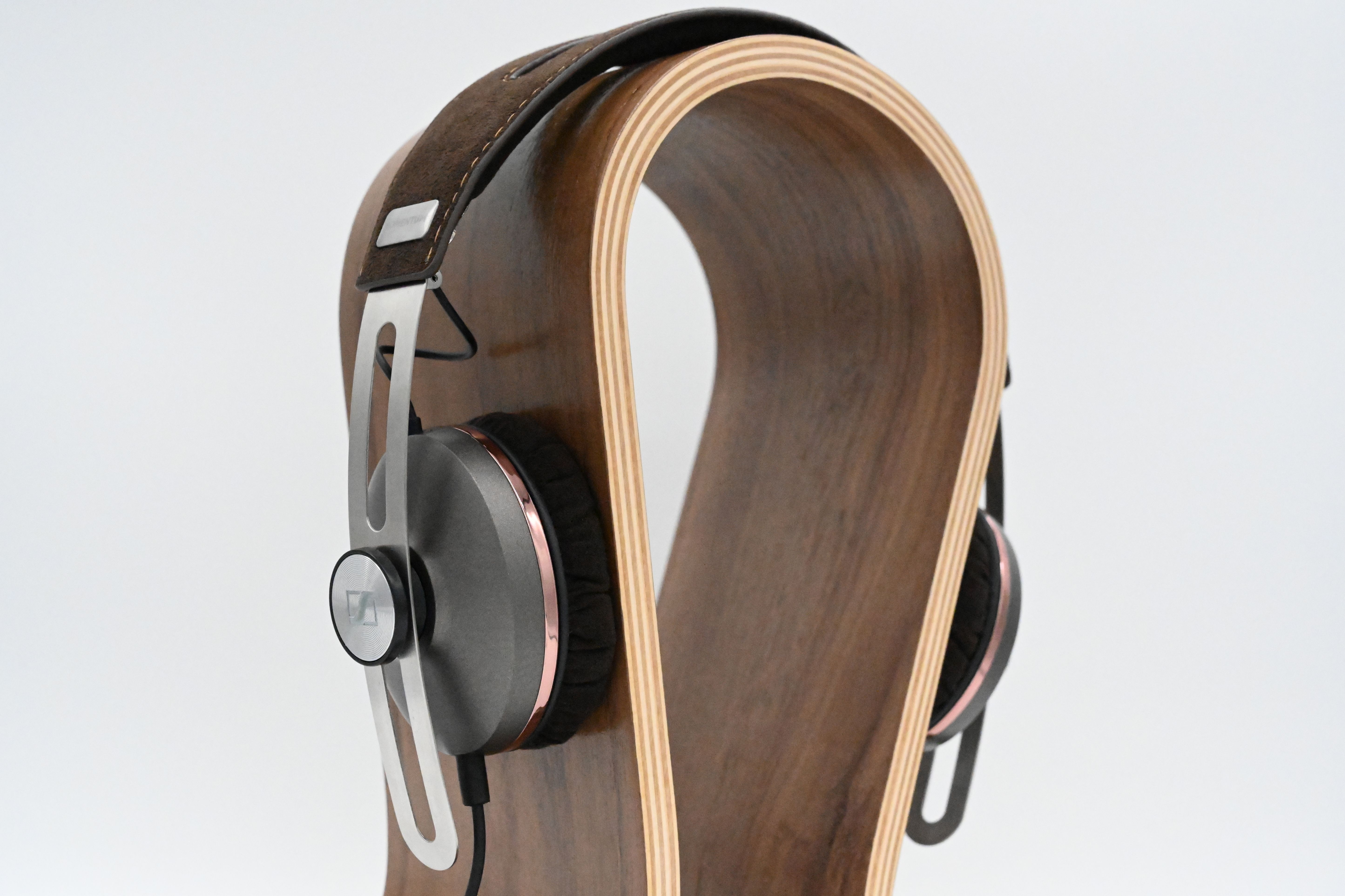 SENNHEISER MOMENTUM On-Ear i Brown | オーディオサブスク ONZO