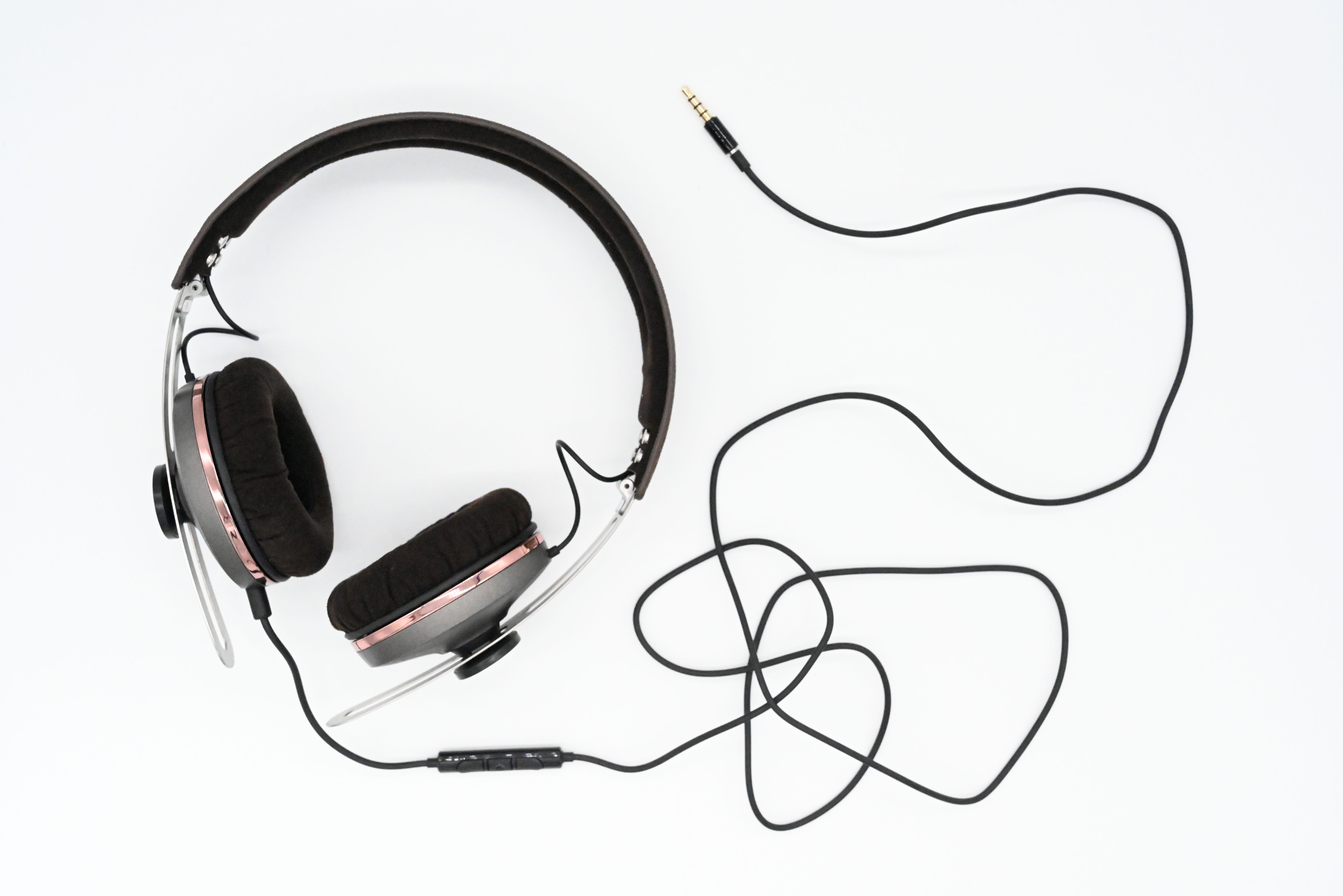 SENNHEISER MOMENTUM On-Ear i Brown | オーディオサブスク ONZO