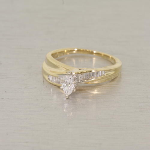 Wonderful Two Toned 14K Gold Diamond Wedding Set