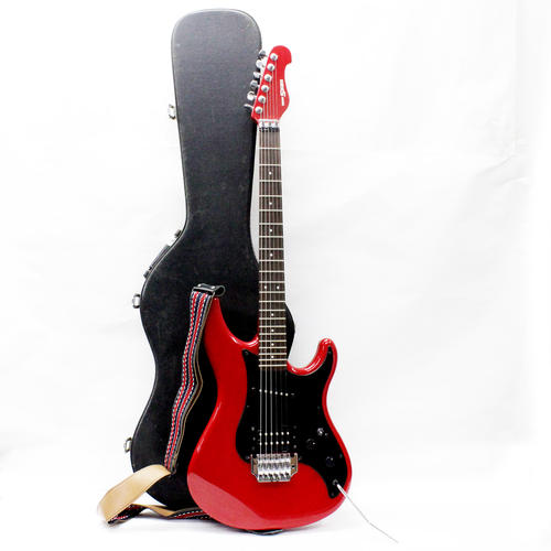 Yamaha SE211 Electric 6 String Right Handed Red Guitar With Case